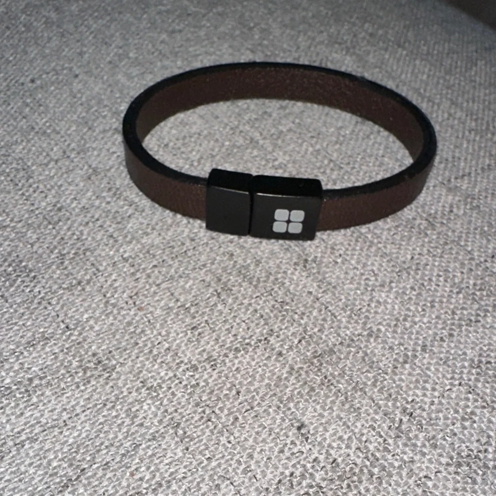 Brown Leather Bracelet with Black magnetic Clasp